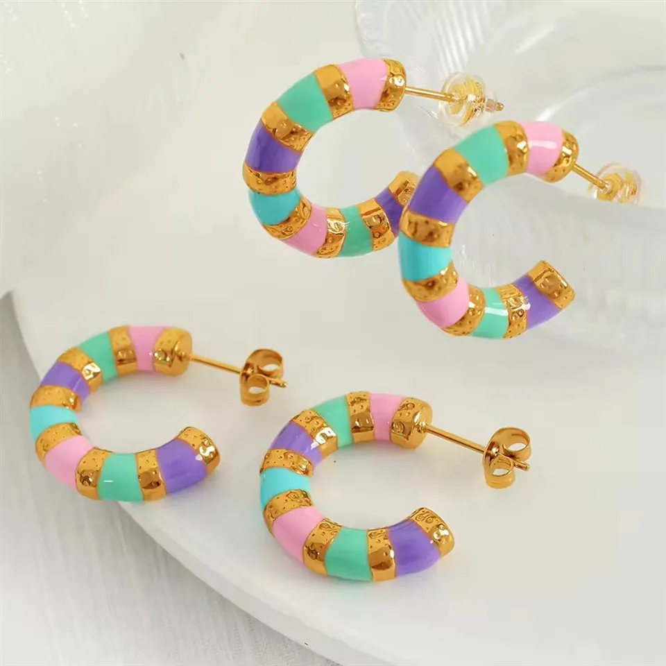 Robbanékony színes csepegtető fülbevaló