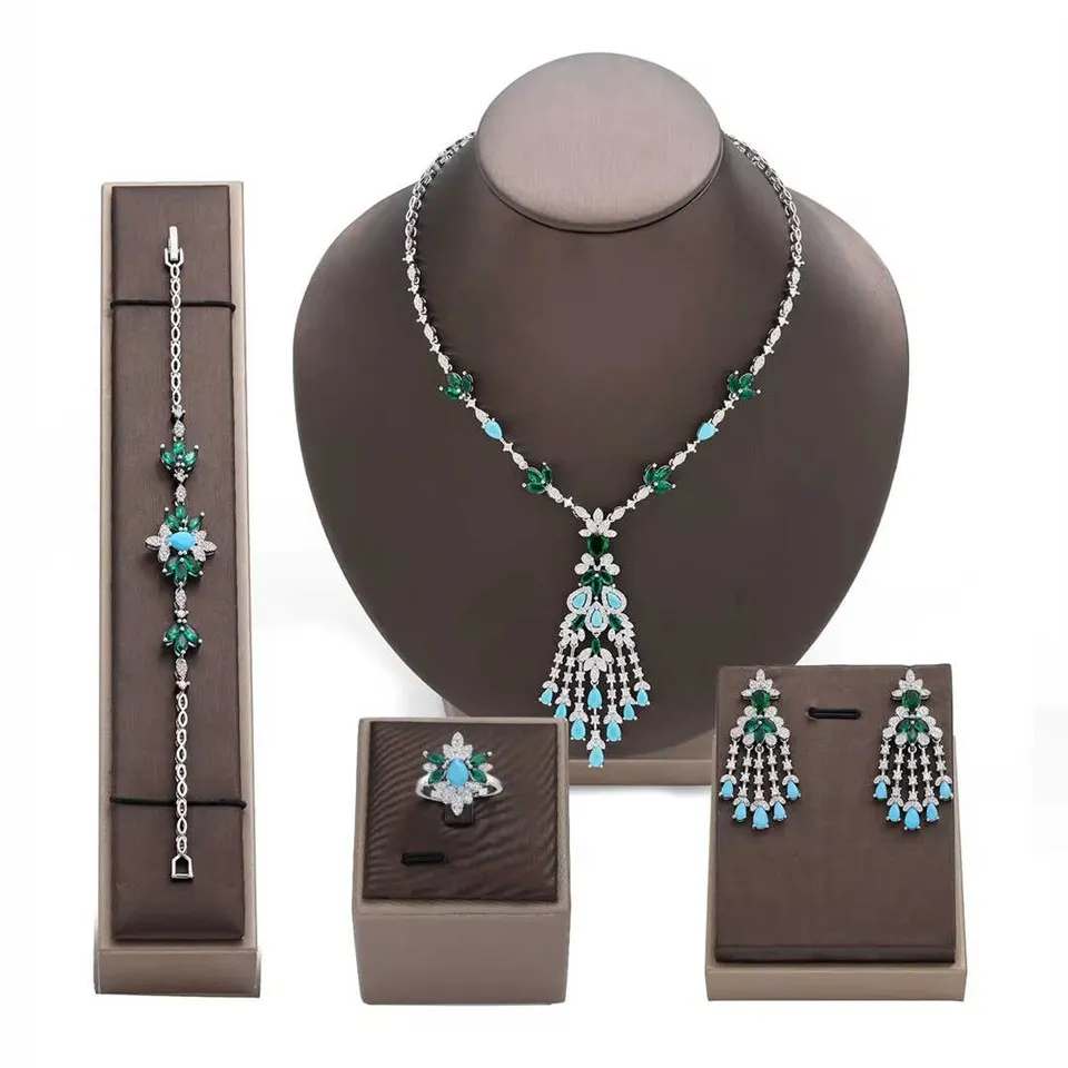 Új ezüst ékszerkészletek